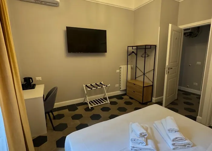 Гостевой дом 8 - 9 In Trastevere